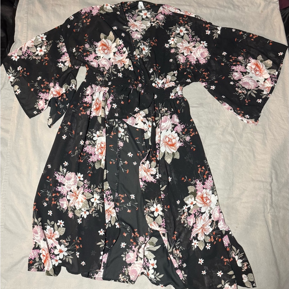 Live 4 Truth Black Floral Kimono